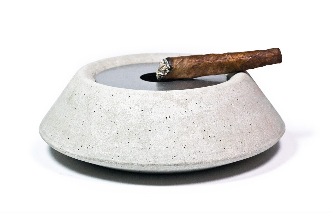 victor posacenere ashtray concrete cemento acciaio sigaro pastina italian goodies collection